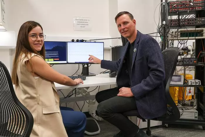 Dr. Lucia Pinilla a profesorka Danny Eckert, odborníci na spánek v Adelaide Institute for Sleep Health a FHMRI Sleep Health, College of Medicine and Public Health, Flinders University